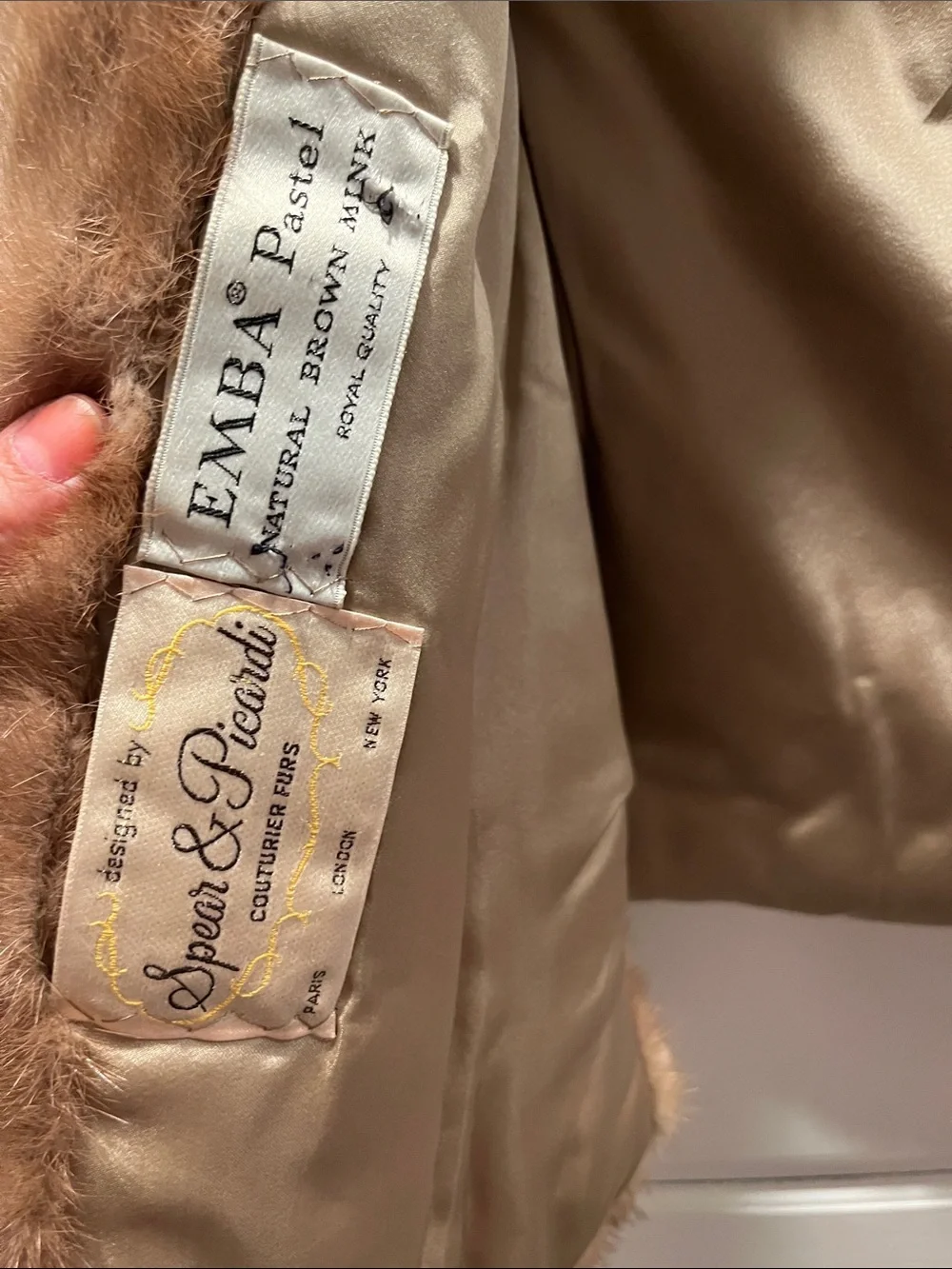 Women's Brown Mink Fur Shawl - Picture 3 of 8